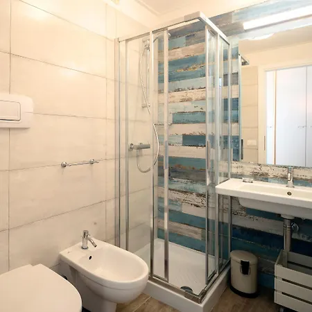Appartamento Quadrilocale 6 Posti Letto Vicino Al Mare *